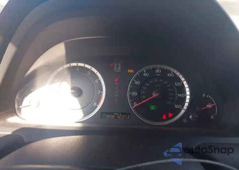 2011 Honda Accord 2.4 Ex z USA, uszkodzony, nr VIN 1HGCS1B7XBA008693